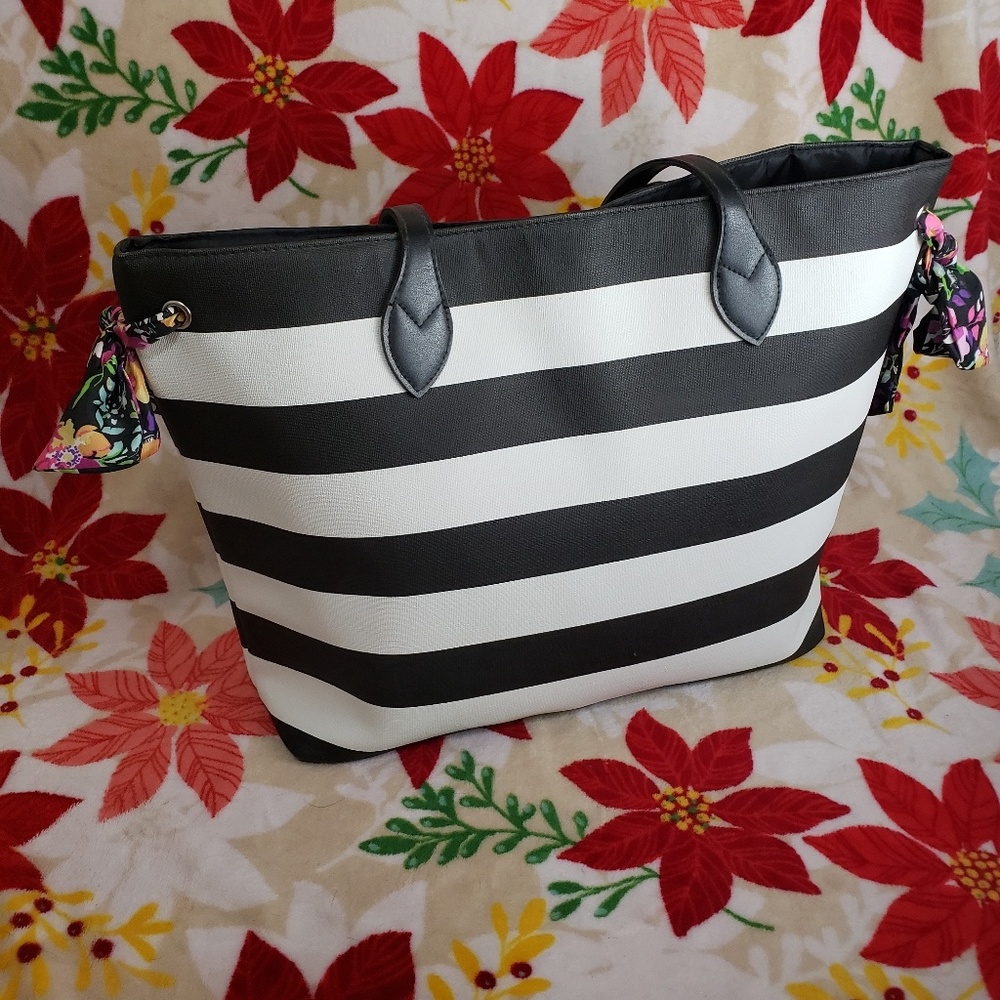 Large striped tote bag